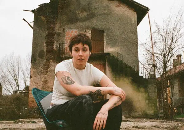 Ma i rapper sono tutti in vacanza? Madame distrugge il sistema delle etichette, delle radio, di Shablo e di Esse Magazine: &ldquo;Disincanto&rdquo; &egrave; la punta dell&rsquo;iceberg 