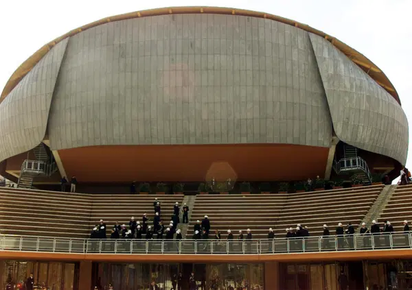 Sta scoppiando un casino all&rsquo;Auditorium di Roma che arriver&agrave; fino al Tar del Lazio, ma la storia &egrave; molto pi&ugrave; grande e noi iniziamo a raccontarvela: tra catering, ristoranti e sicurezza nei musei