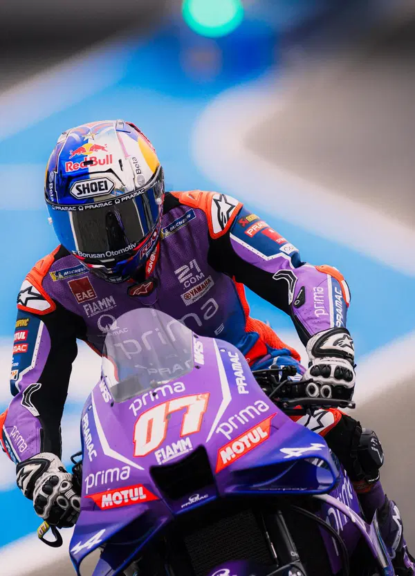 [VIDEO] Il folle salvataggio di Toprak Razgatlioglu su di una Jerez bagnata &egrave; la risposta migliore a chi lo critica