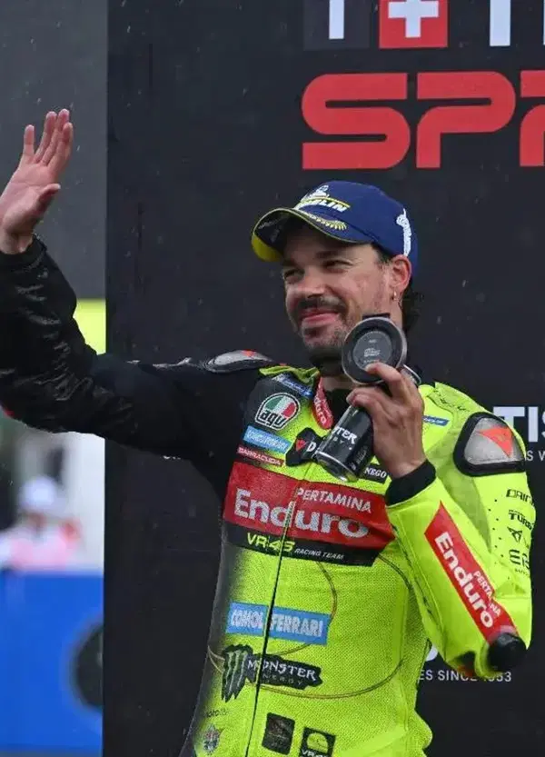 Contano i numeri, ma pesano gli uomini: sulla dedica di Franco Morbidelli, il sabato di Jerez e le superfici scivolose in cui i profondi non naufragheranno mai