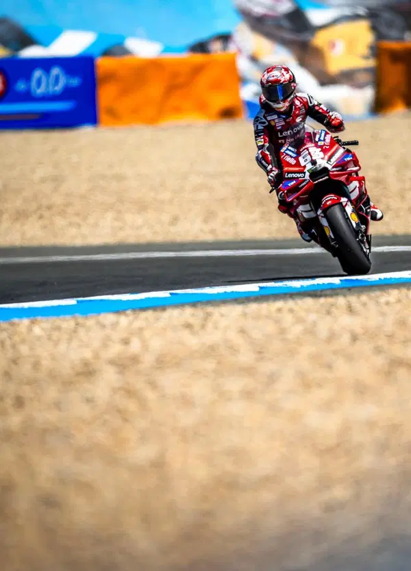 Cosa &egrave; successo a Pecco Bagnaia a Jerez? Lui parla abbastanza chiaramente e no, non sono le gomme