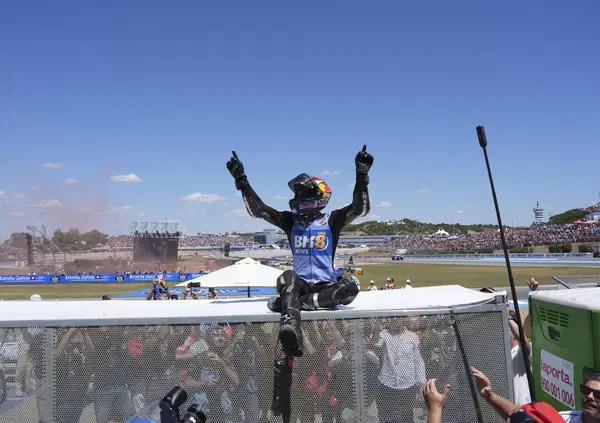 A Jerez Alex Marquez vince la prima gara Ducati del 2026 e Di Giannantonio &egrave; davanti in classifica. Ecco perch&eacute; Gresini e VR46 vanno meglio degli ufficiali