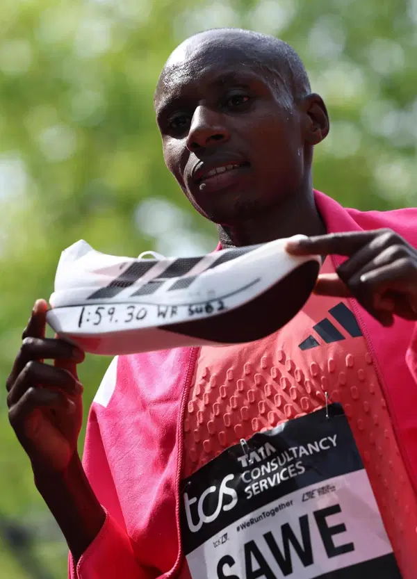 500 euro per correre come Sawe? Dentro le scarpe che hanno abbattuto il muro delle due ore