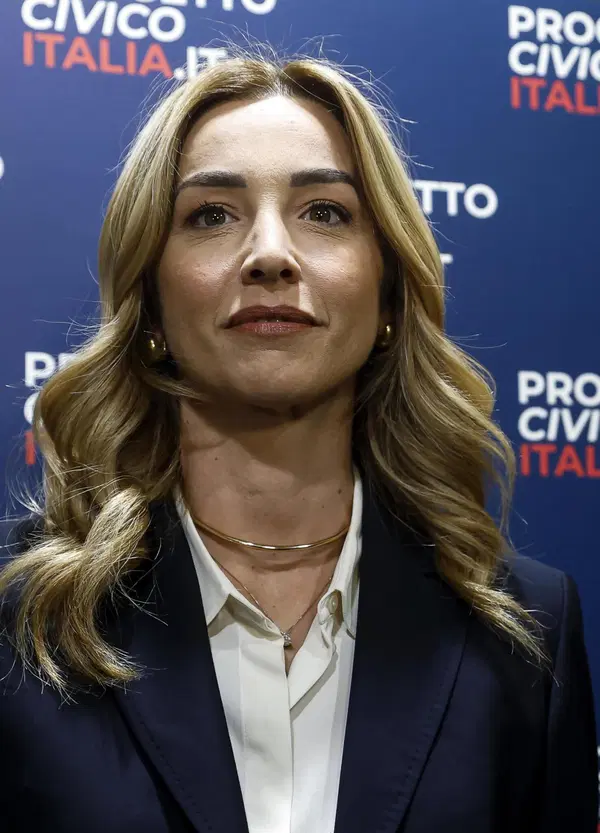  La Salis rottama le primarie (e il PD) e provoca la Meloni da Fazio: "Non sono riusciti a occuparsi n&eacute; di diritti n&eacute; di imprese"