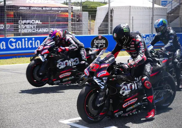 Aprilia domina i test di Jerez: un nuovo (micidiale) trucco dalla Formula 1, tre piloti davanti e alette &lsquo;a orecchio di elefante&rsquo;