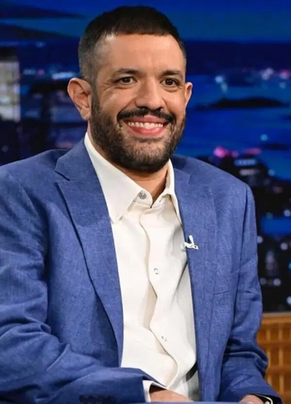 Ok, ma chi &egrave; Francesco De Carlo, il comico italiano che &egrave; andato da Fallon? 