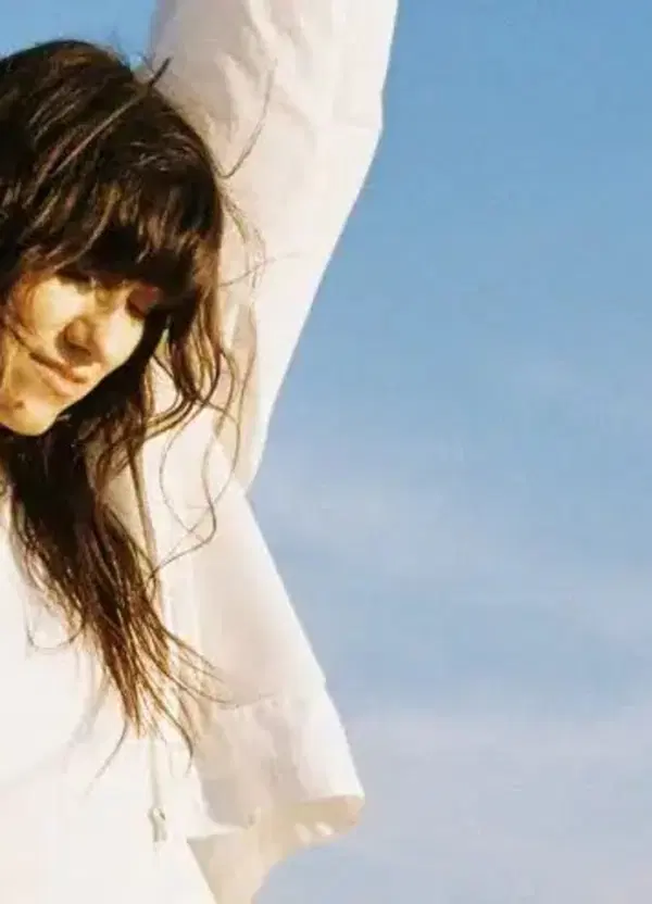 Raga, se ora criticate pure Elisa che &ldquo;non canta&rdquo;, avete rotto il ca**o