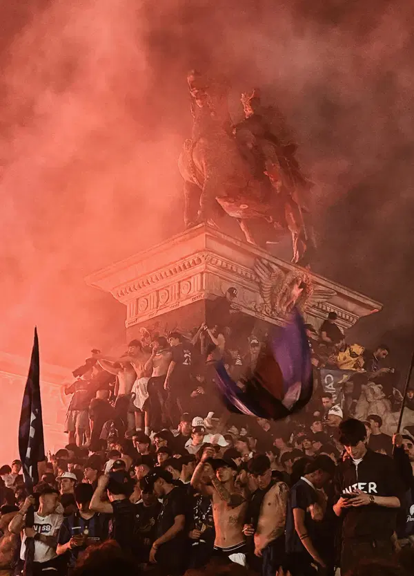 Elogio del popolo interista
