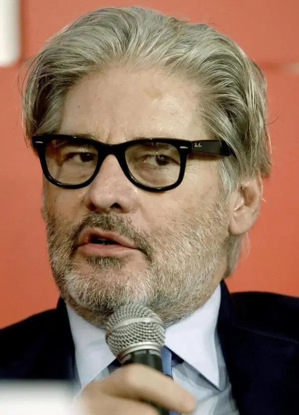 Ma l' avete vista la posta del cuore di Paolo Del Debbio? Noi si. Adesso il conduttore di Dritto e Rovescio d&agrave; anche consigli d'amore sulla "tenera amicizia"