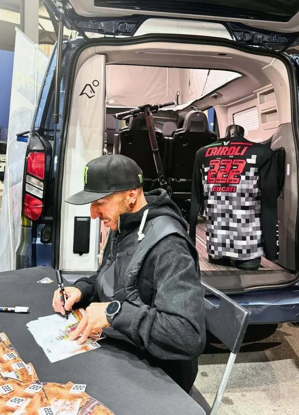 Signori, imparate da Tony Cairoli! Il 9 volte campione del mondo si sposta in Panama P10+