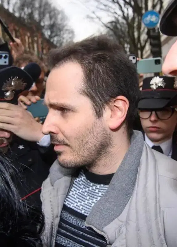 I video di Chiara e Alberto, gli audio e &ldquo;quello che trapela&rdquo; nel giorno di Sempio e Marco Poggi a Pavia...