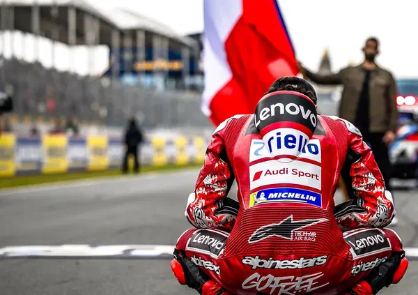 Pecco Bagnaia &egrave; rinato a Le Mans ma paga un problema ai freni: &ldquo;Ora voglio tornare a vincere. La caduta? Stesso problema di Jerez&rdquo;