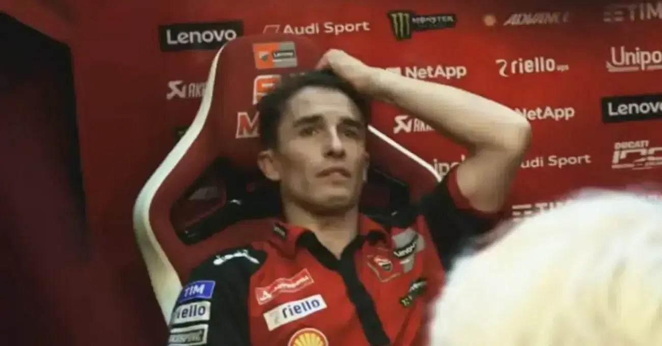 Marc Marquez &egrave; ingiocabile anche quando piange a dirotto nel box: signori, questo &egrave; un fuoriclasse