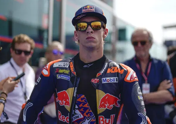 E&rsquo; questione di sguardi? &ldquo;Nessuno lo fa sorpassandomi&rdquo;: Acosta che le promette a Di Giannantonio &egrave; la MotoGP che serve (oltre Aprilia)