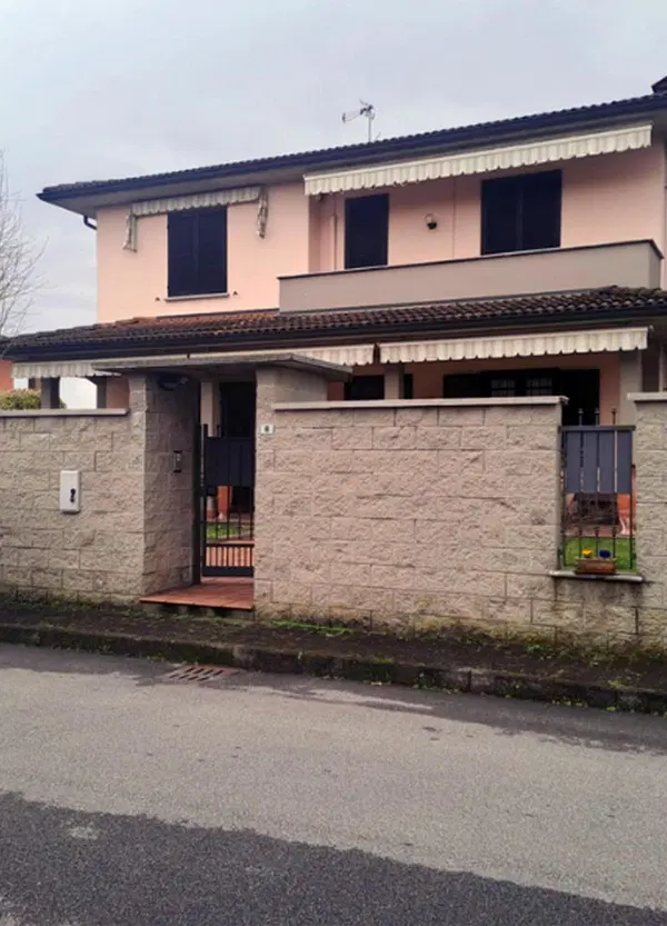 Delitto di Garlasco: sicuri che l&rsquo;allarme di casa Poggi funzionasse bene? C&rsquo;&egrave; qualcosa che non torna negli orari (incrociandoli con la consulenza Dal Checco)