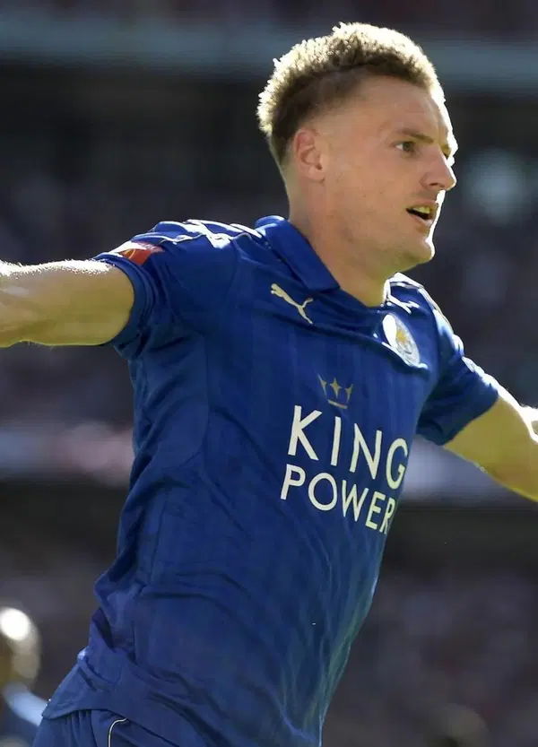 &ldquo;Untold UK: Jamie Vardy&rdquo;, il documentario Netflix sull&rsquo;ultima vera rockstar del calcio. C&rsquo;&egrave; per&ograve; una persona (la pi&ugrave; importante) che manca: Claudio Ranieri. Perch&eacute; di lui si parla cos&igrave; poco? 