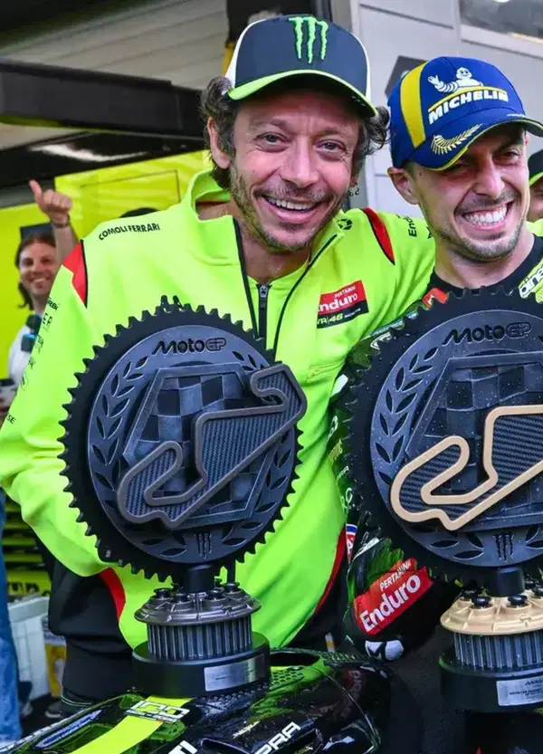 Valentino Rossi ha criticato Ducati? S&igrave;, e Ducati ha fatto lo stesso con lui: sono le corse bellezza, niente paura