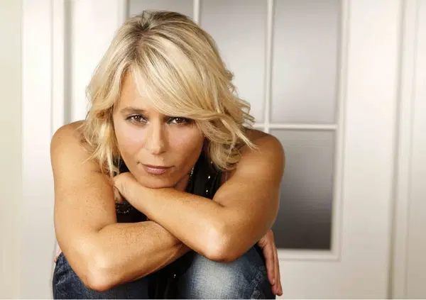Aldo Grasso totale su Maria De Filippi: il "rigore cinico" col "materiale umano" e la "fiera delle vanit&agrave;" che diventa rito quotidiano accettabile