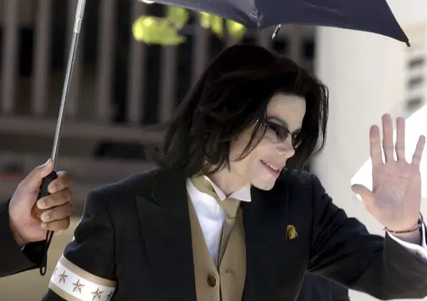 Netflix lancia il trailer di &ldquo;Michael Jackson: The Verdict&rdquo; e riapre il caso delle accuse nel processo che nessuno ha mai visto