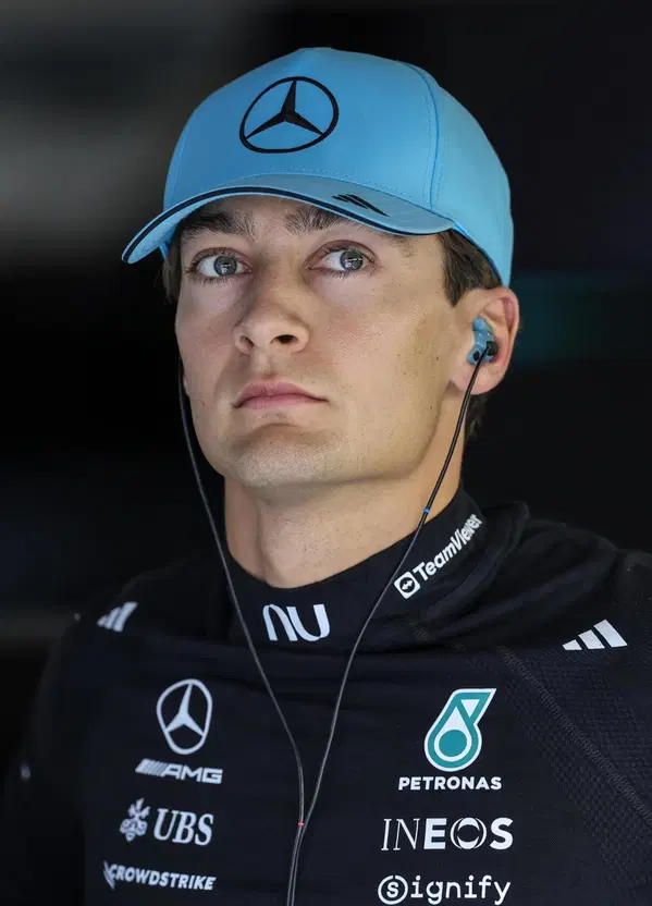 Russell risponde ad Antonelli dopo gli attacchi della Sprint Race: &ldquo;Non siamo qui per far passare gli altri, ma per lottare&rdquo;. &Egrave; &ldquo;guerra&rdquo; nel box Mercedes?