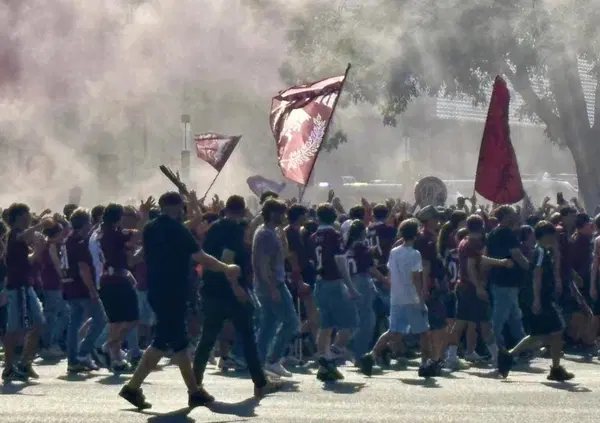 Ultras a Torino: tifoso della Juve in codice rosso, l&rsquo;ipotesi del lacrimogeno, la solidariet&agrave; dei Granata