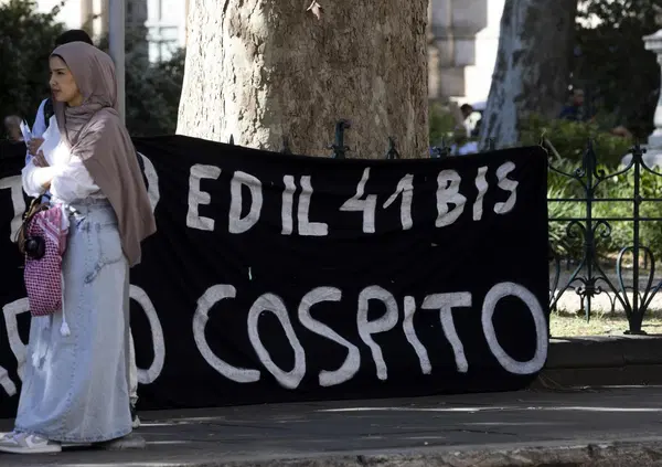 Chi sono gli anarco-insurrezionalisti che hanno minacciato Mario Sechi?