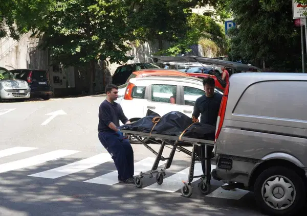 Nel parco con un cadavere da nascondere. Il giallo di Genova? Noi c eravamo e ecco come &eacute; andata davvero
