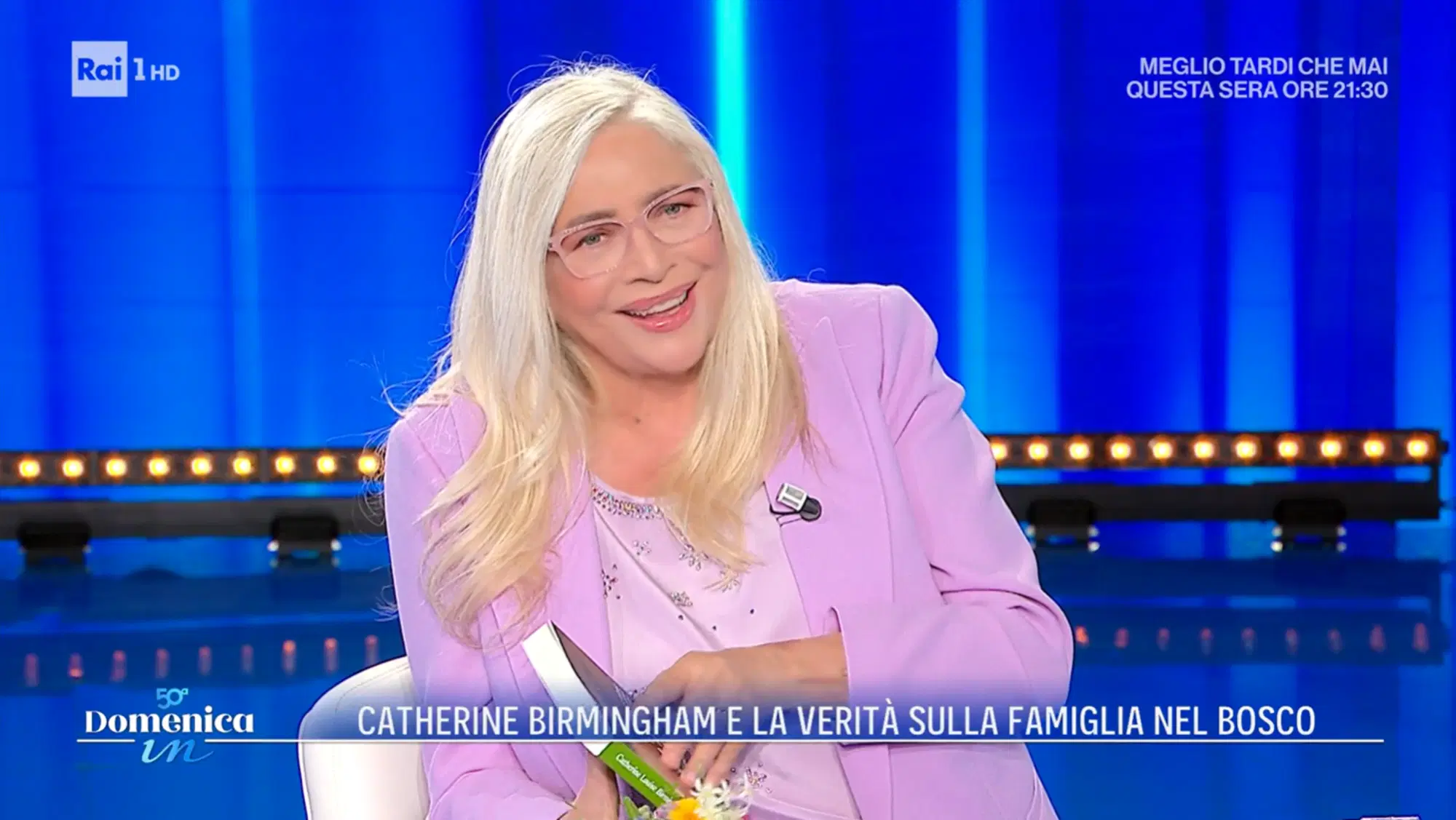 Mara Venier intervista la "mamma nel bosco"