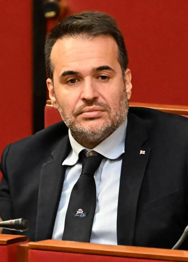 La grande fuga verso Vannacci. Parla l&rsquo;ex FdI Francesco Maresca: &ldquo;FdI ha perso il contatto con la realt&agrave;. I social sono la nostra forza. Pi&ugrave; a destra di Futuro Nazionale? Non c'&egrave; niente&rdquo;