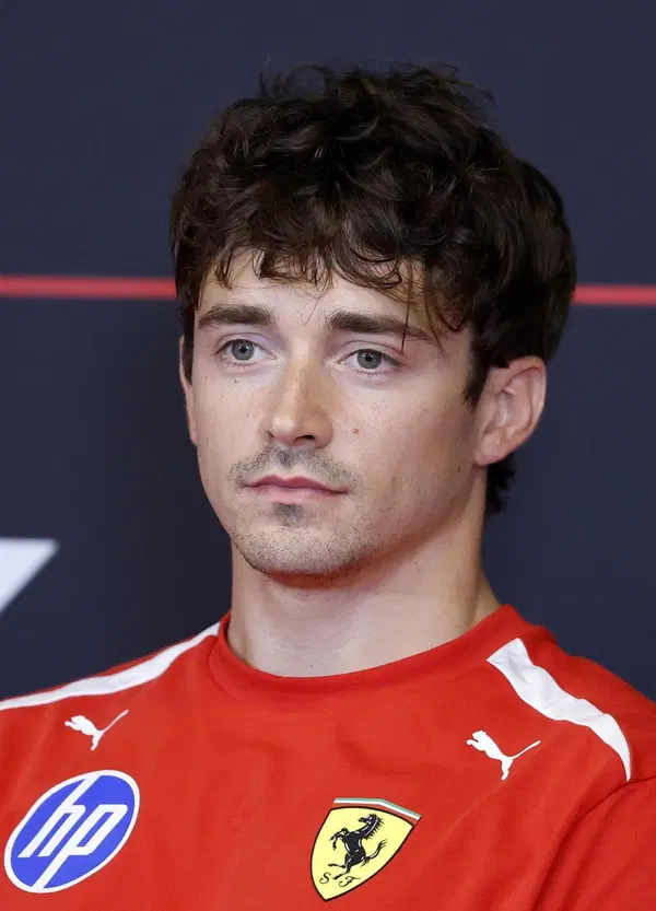 La Ferrari a Monaco stupisce anche Verstappen: &ldquo;Va davvero forte, cercheremo di avvicinarci&rdquo;. Ma a frenare l&rsquo;entusiasmo ci pensa Leclerc, che in casa prima fatica e poi spiega il perch&eacute;