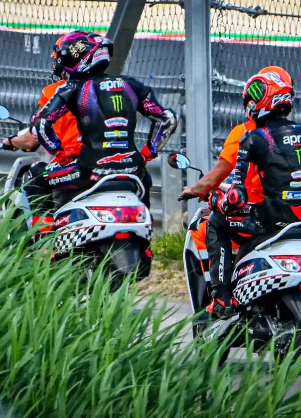Il folle incidente della MotoGP a Balaton: Il video, cosa &egrave; successo, i problemi dell&rsquo;asfalto, la sanzione a Jorge Mart&iacute;n e la reazione di Massimo Rivola
