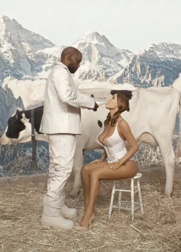 Kanye West e Gemini Season? Bianca Censori come suprema donna pneumatico