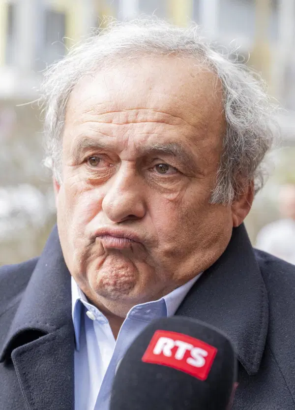 La vendetta di Platini su Infantino prima del Mondiale: Le Roi denuncia il presidente e la Fifa, che per&ograve; ha pronta la successione. C&rsquo;&egrave; gi&agrave; chi aspira al trono del &ldquo;king of soccer&rdquo;