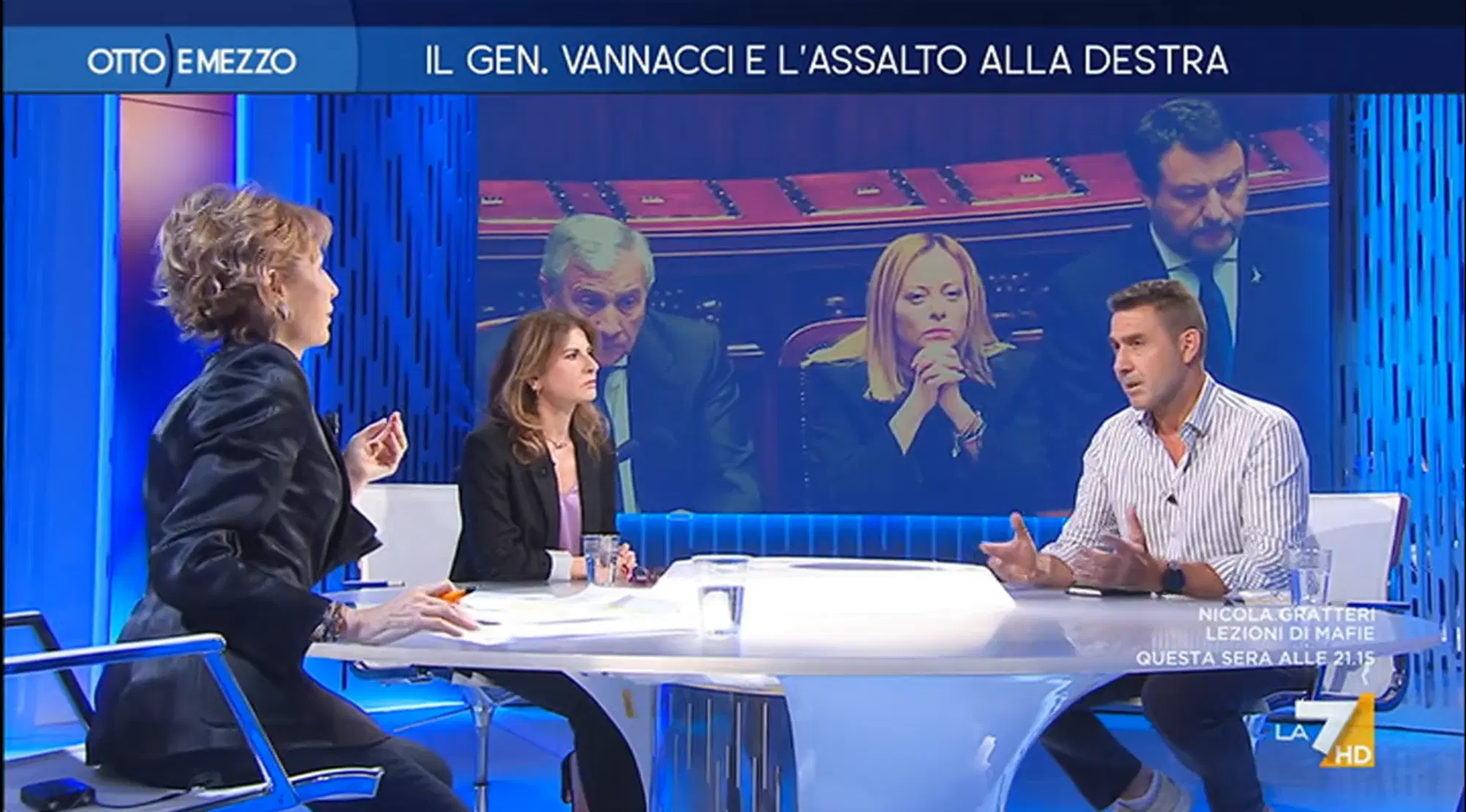 Vannacci intervistato da Lilli Gruber e Lina Palmerini