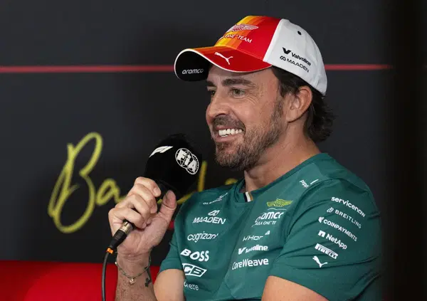 No, Fernando Alonso a Barcellona non ha preannunciato il ritiro. E su Antonelli: &ldquo;Incredibile, ma Bearman lo batteva&rdquo;
