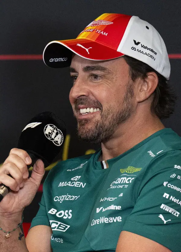 No, Fernando Alonso a Barcellona non ha preannunciato il ritiro
