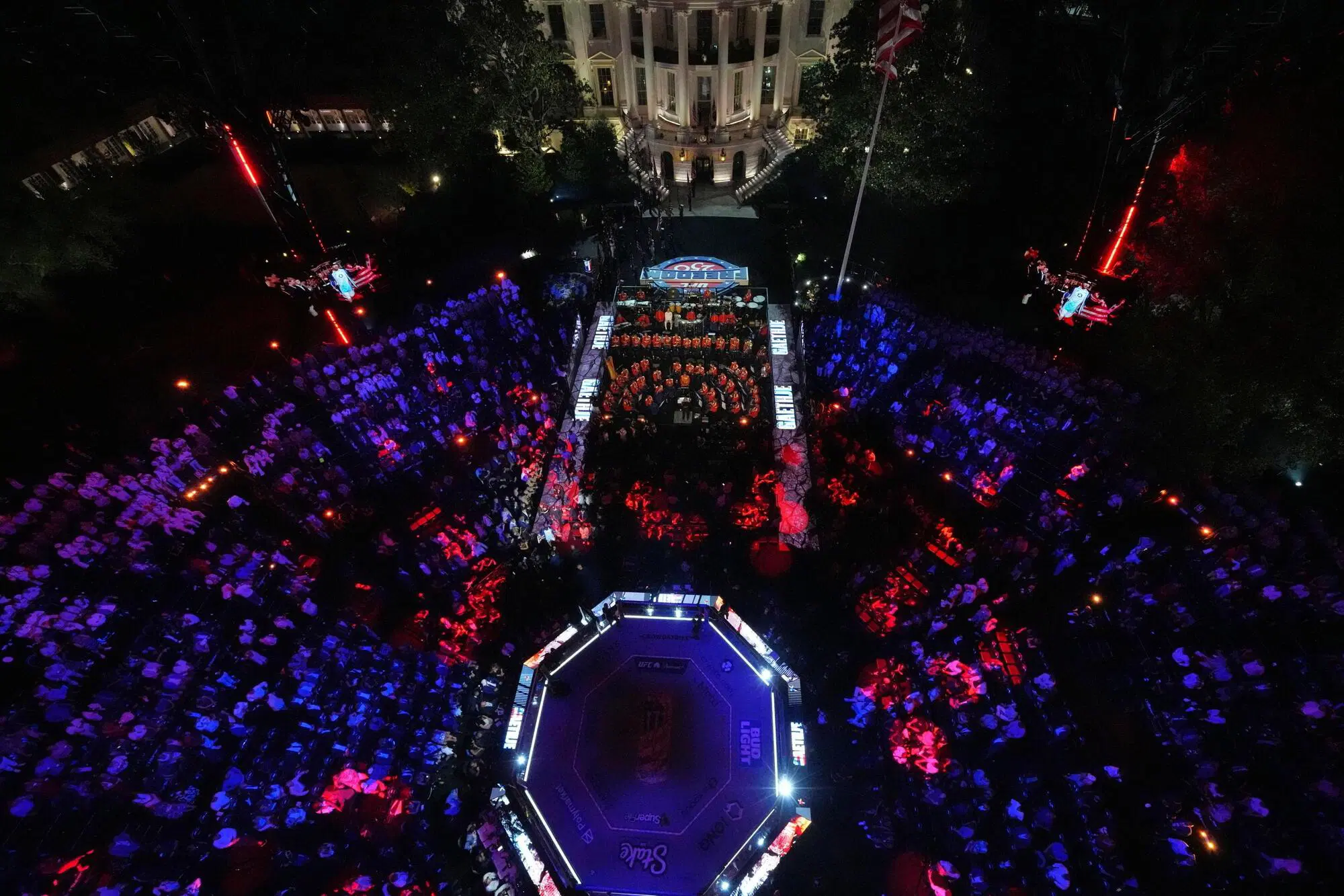 L'evento Ufc 250 fuori dalla Casa Bianca