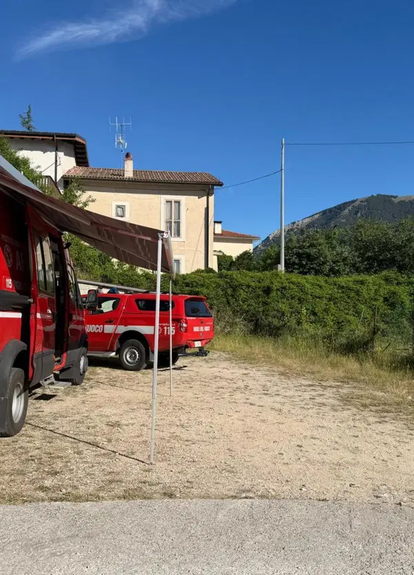 Sorelline scomparse: la guerra dei grandi, un'auto nella notte e una cameretta che parla dietro il mistero di Civitella