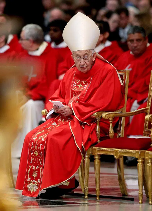 Addio a Camillo Ruini, cardinale santo e diavolaccio che ha sparso ovunque il seme della DC (mentre la ammazzavano)