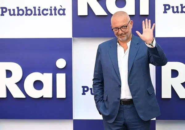 Rai 2 apre il cassetto delle idee rimandate e tira fuori Roberto Inciocchi per il talk politico di prima serata