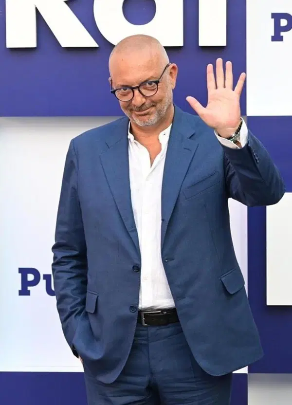 Rai 2 apre il cassetto delle idee rimandate e tira fuori Roberto Inciocchi per il talk di prima serata