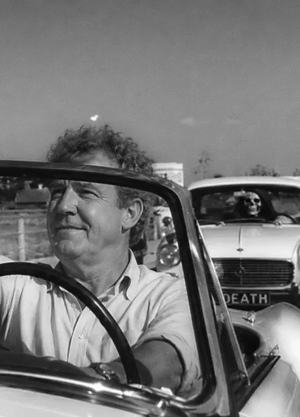 Jeremy Clarkson corre pi&ugrave; veloce della morte e il suo cancro &egrave; in remissione, ma il vero miracolo &egrave; un altro: &ldquo;Guido molto pi&ugrave; piano, faccio molte passeggiate e mangio vegetariano&rdquo;