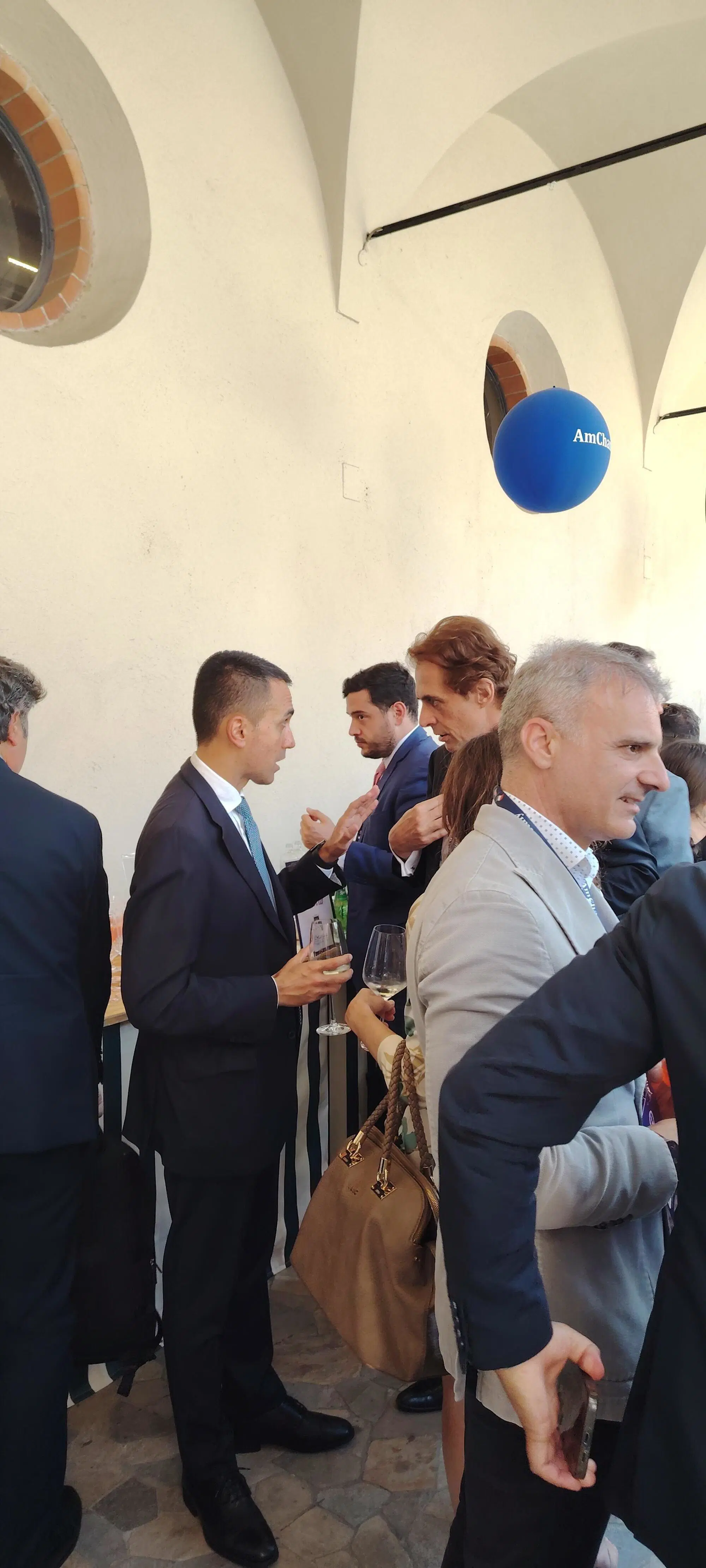 Luigi Di Maio durante il buffet del 111esimo AmCham Serino