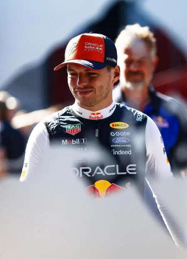 In Austria, dieci anni di Max Verstappen in Red Bull: &ldquo;Sono cresciuto, ma non cambiato&rdquo;. E sul rapporto con Kimi Antonelli e il suo futuro parla (ancora) chiaro