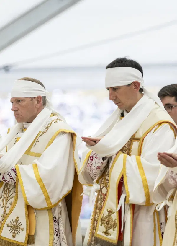 Lo scrittore Gianni Miraglia scomunica i tradizionalisti eccitati per lo scisma nella Chiesa