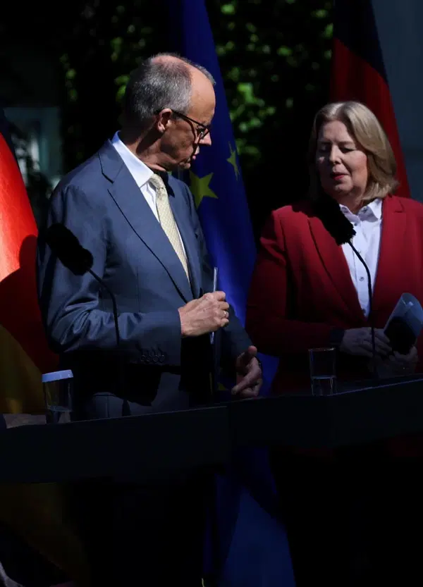 Invece della patrimoniale fate come Merz in Germania: sgravi fiscali per 10 miliardi, tagli alle pensioni e obiettivo crescita economica