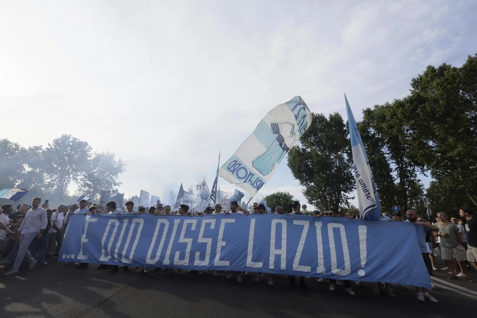 La protesta dei tifosi della Lazio