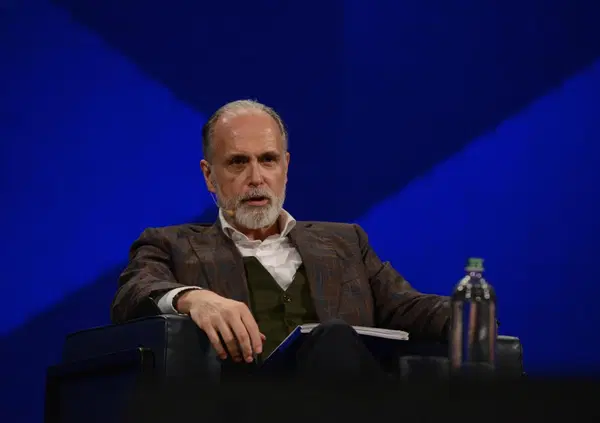 La cosa pi&ugrave; bella dei palinsesti Rai &egrave; stata la domanda pericolosissima del giornalista de &ldquo;La Verit&agrave;&rdquo;: non &egrave; &ldquo;TeleMeloni&rdquo;, ma qual &egrave; un programma che caratterizza questa Rai?