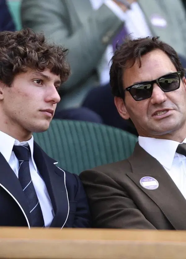 Roger Federer torna a Wimbledon e manda in estasi totale Kimi Antonelli nel Royal Box e Jasmine Paolini in campo