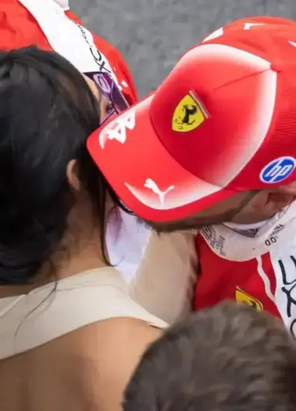 Lewis Hamilton e Kim Kardashian si sono lasciati? Secondo la legge dei social s&igrave; ed &egrave; chiarissimo, peccato che mezzo internet abbia perso un dettaglio non da poco&hellip;
